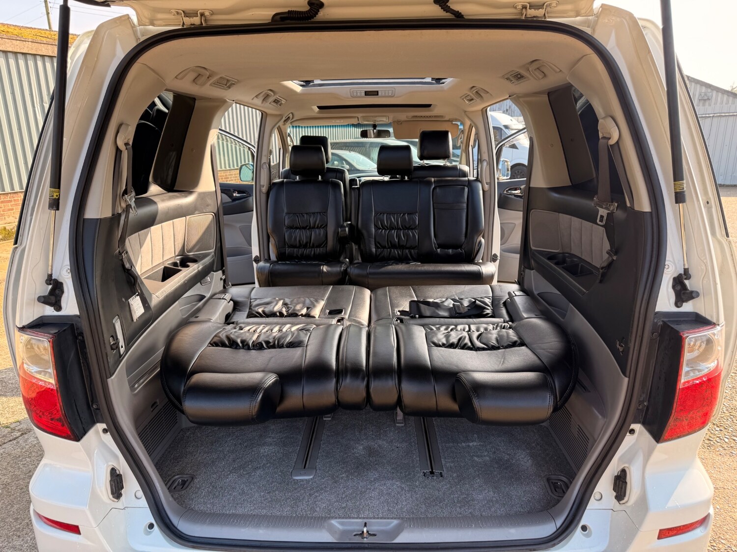 Used Toyota Alphard 2004 for sale - 77806979: Photo 22