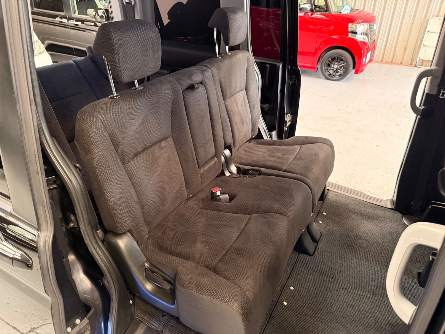 Used Honda Stepwagon 2010 for sale - 78183515: Photo 16