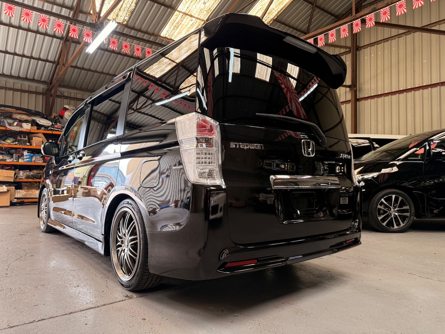 Used Honda Stepwagon 2010 for sale - 78183515: Photo 7