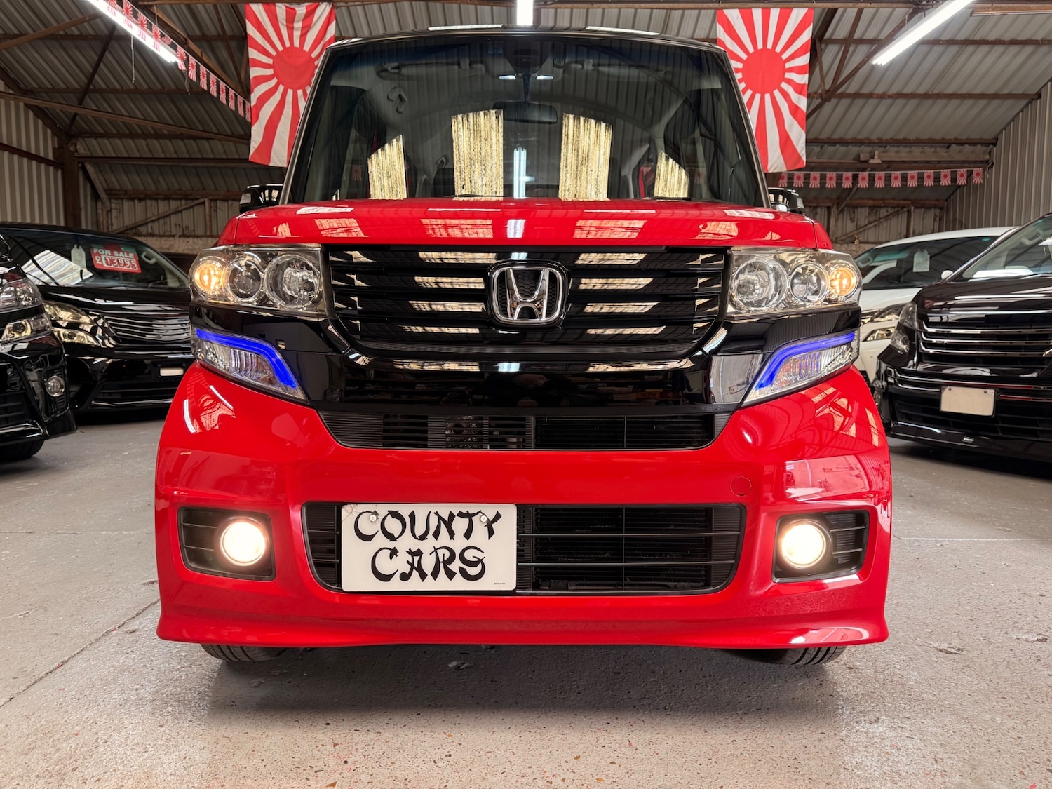 Used Honda N-Box 2013 for sale - 77584814: Photo 2