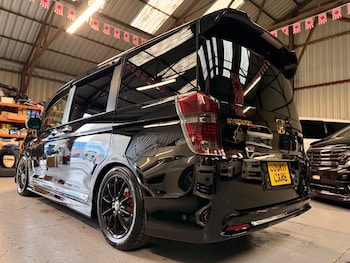 Used Honda Stepwagon 2012 for sale - 77049370: Photo