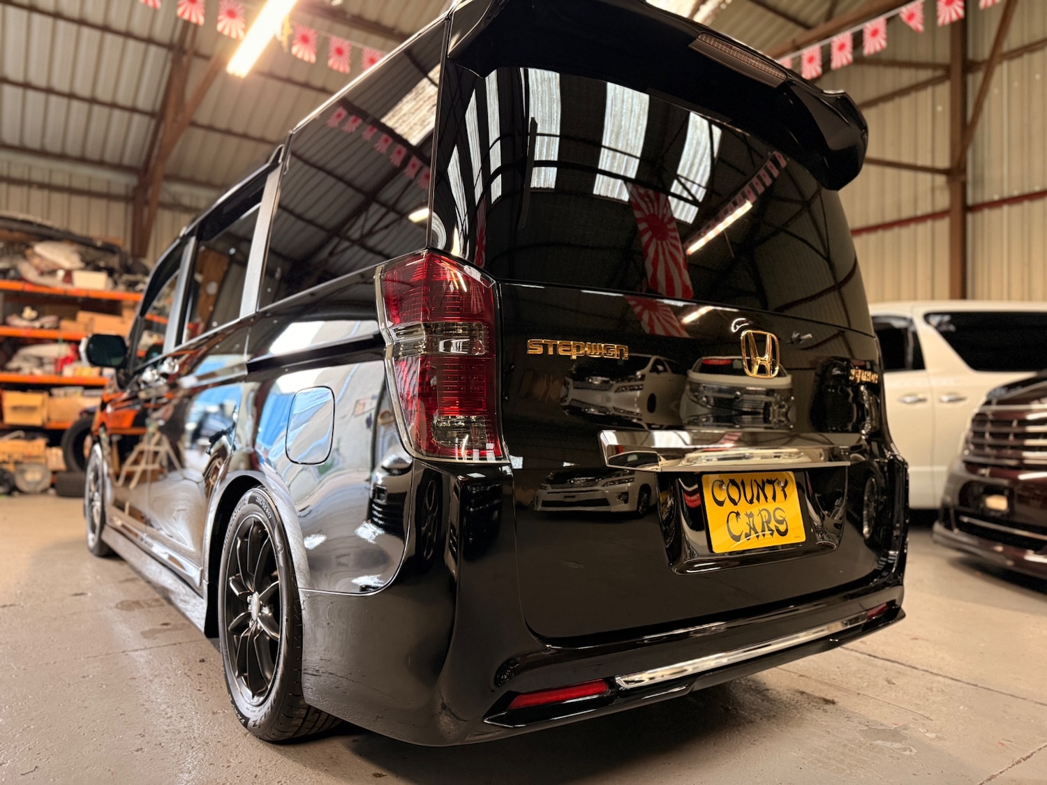 Used Honda Stepwagon 2012 for sale - 77049370: Photo 5