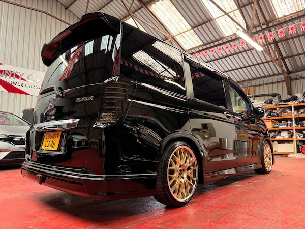 Used Honda Stepwagon 2014 for sale - 75289505: Photo 6
