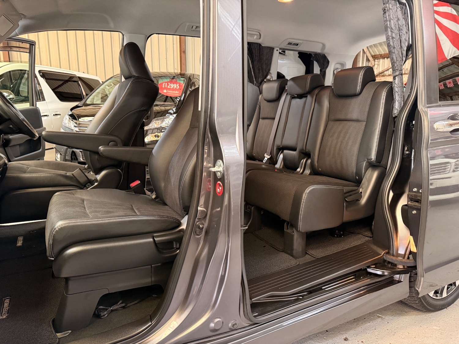 Used Honda Stepwagon 2014 for sale - 77385550: Photo 14