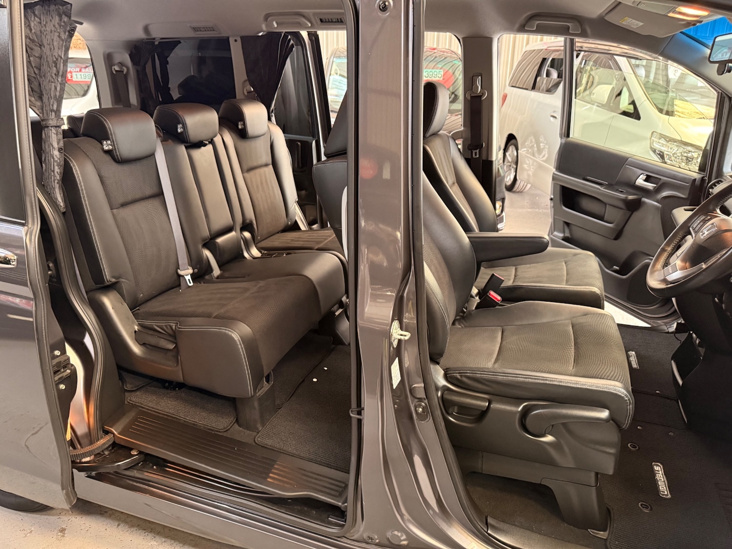 Used Honda Stepwagon 2014 for sale - 77385550: Photo 8