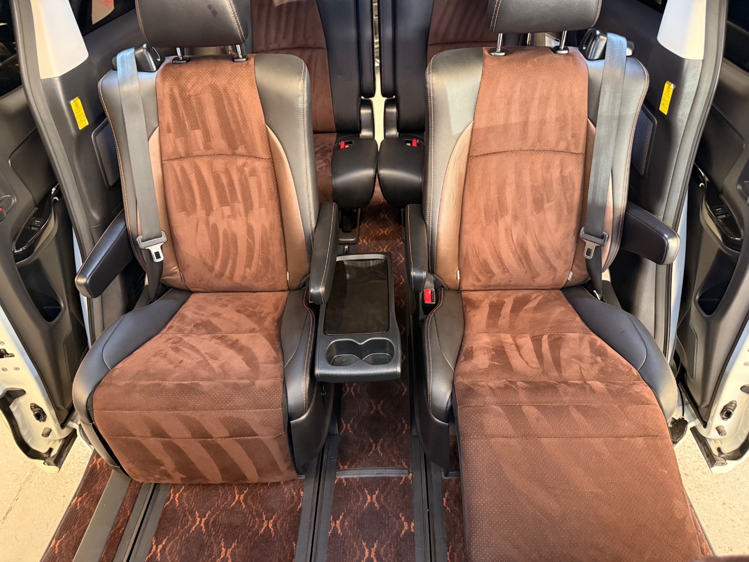 Used Toyota Alphard 2013 for sale - 76897292: Photo 17