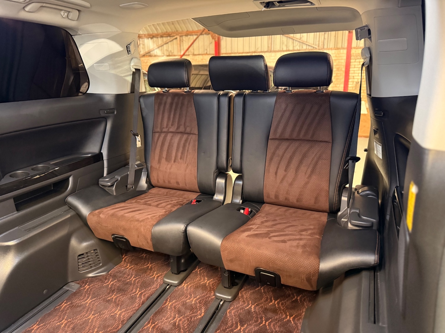 Used Toyota Alphard 2013 for sale - 76897292: Photo 18