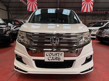 Used Honda Stepwagon 2013 for sale - 75530330: Photo
