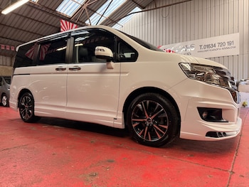Used Honda Stepwagon 2013 for sale - 75530330: Photo