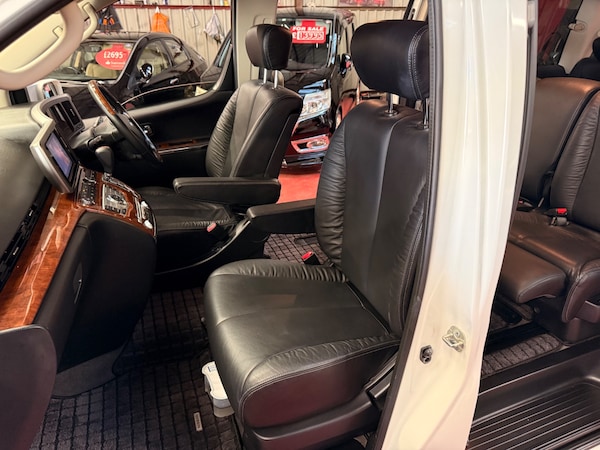 Used Nissan Elgrand 2010 for sale - 76121228: Photo 15