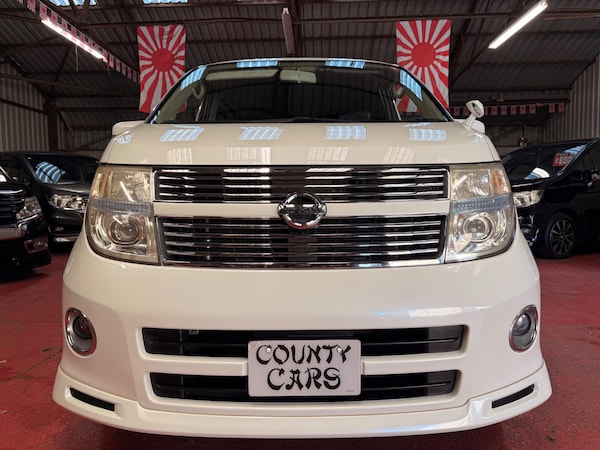 Used Nissan Elgrand 2010 for sale - 76121228: Photo 2
