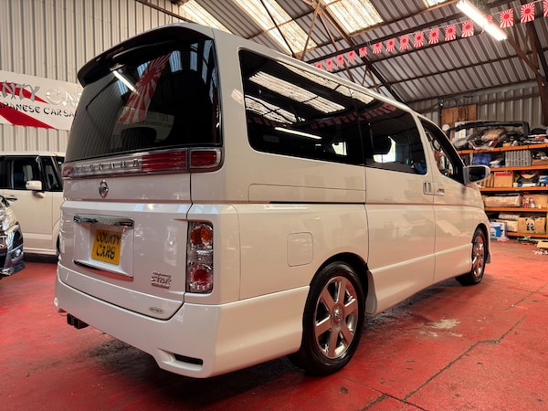 Used Nissan Elgrand 2010 for sale - 76121228: Photo 4
