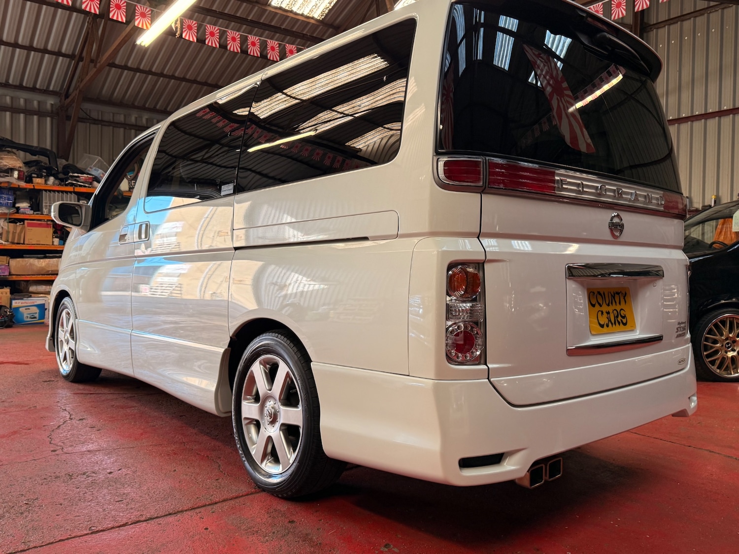 Used Nissan Elgrand 2010 for sale - 76121228: Photo 7