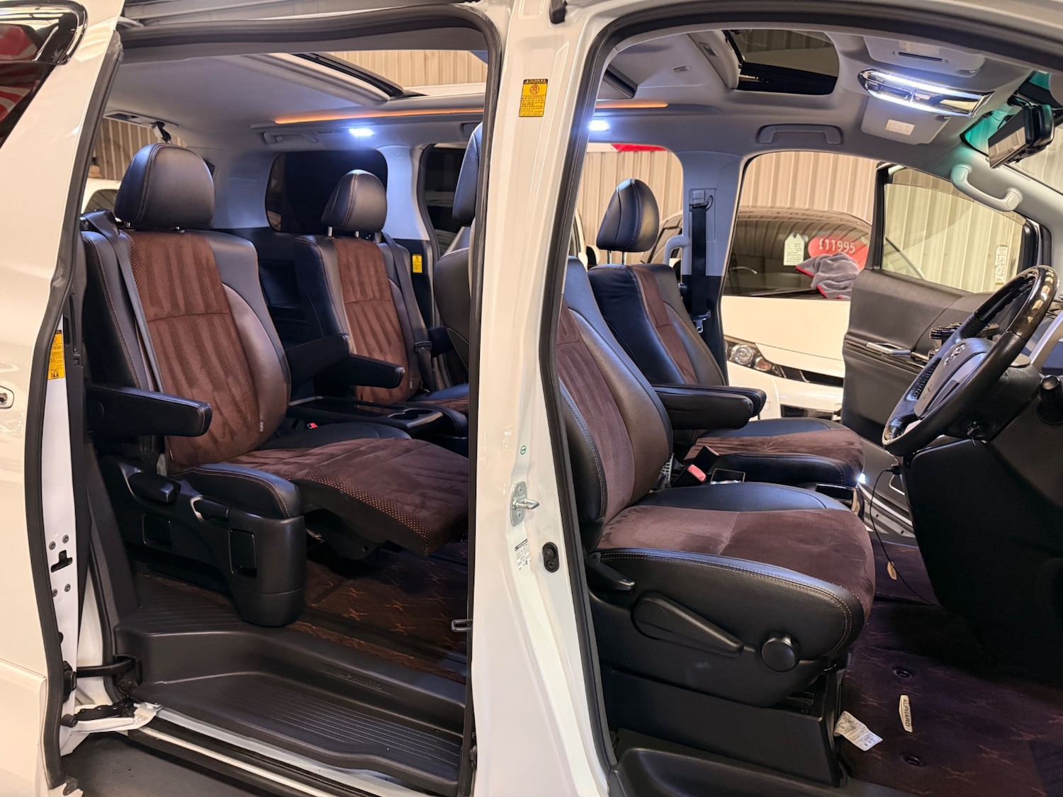 Used Toyota Alphard 2014 for sale - 77118885: Photo 13