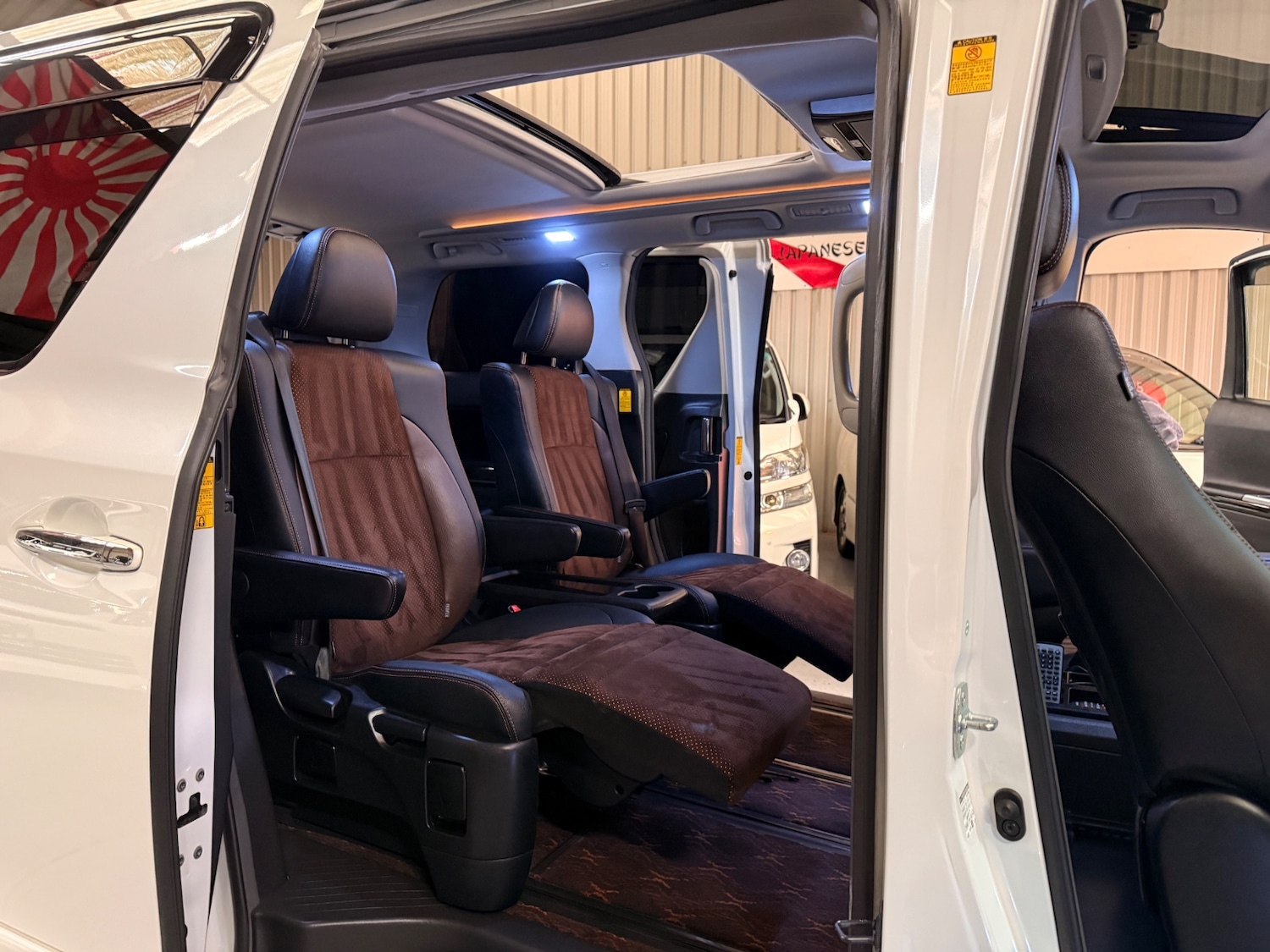 Used Toyota Alphard 2014 for sale - 77118885: Photo 16