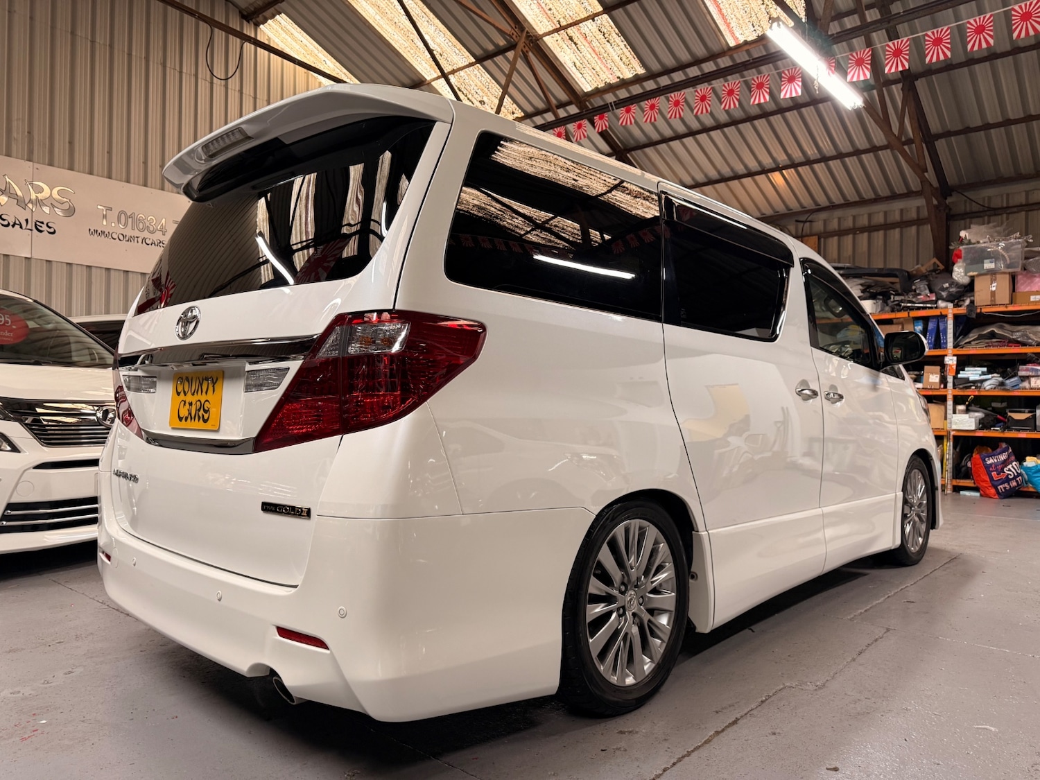 Used Toyota Alphard 2014 for sale - 77118885: Photo 4