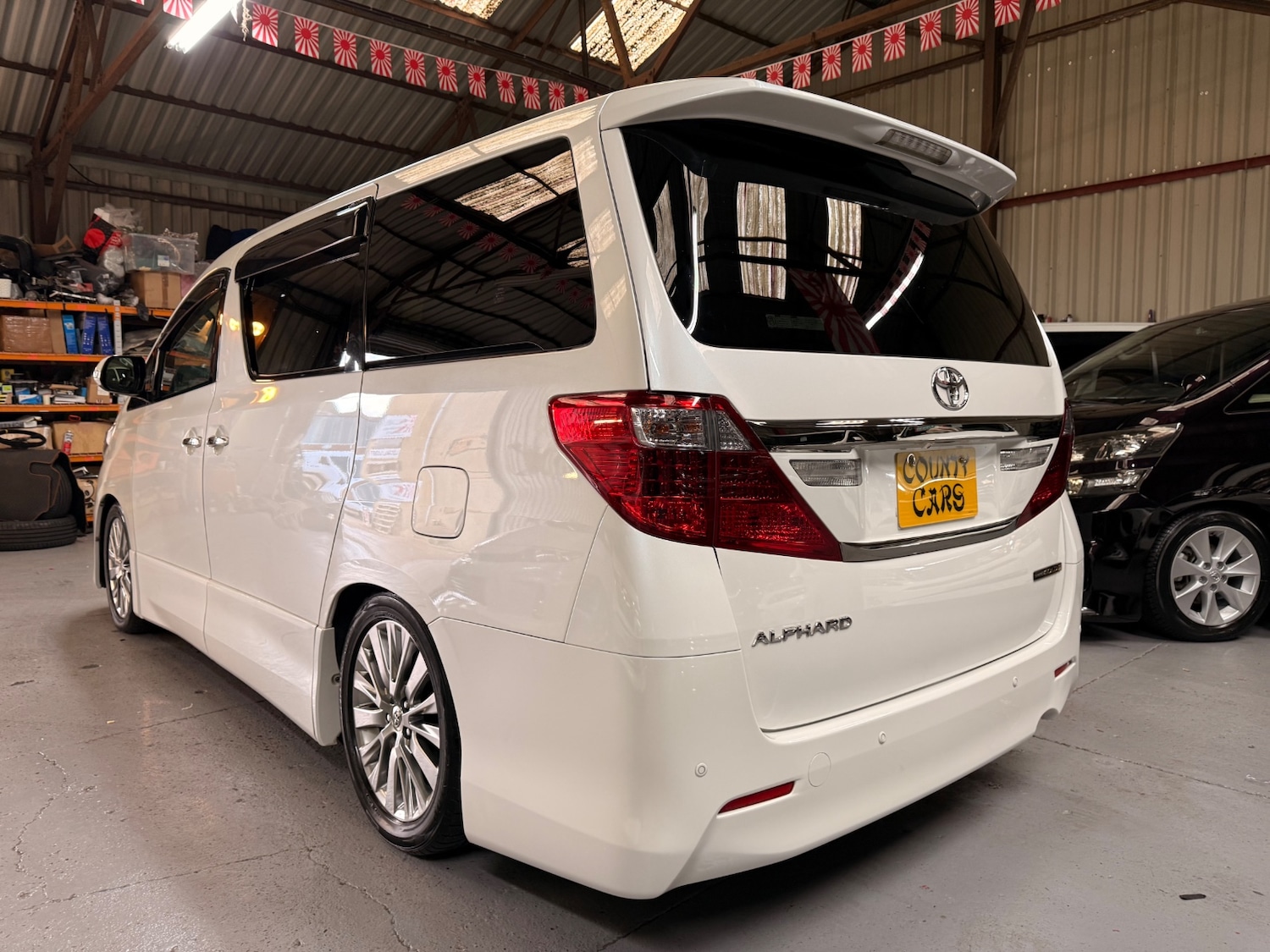 Used Toyota Alphard 2014 for sale - 77118885: Photo 9