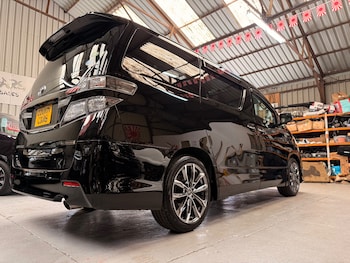 Used Toyota Vellfire 2014 for sale - 78758992: Photo