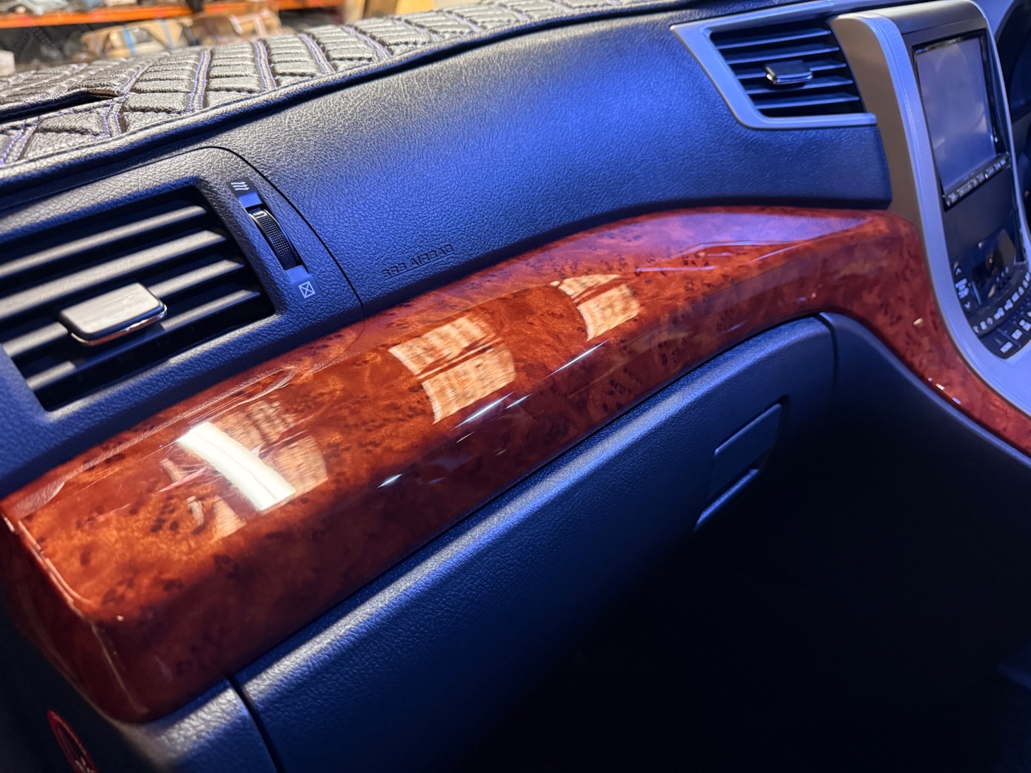 Used Toyota Vellfire 2010 for sale - 77264748: Photo 12