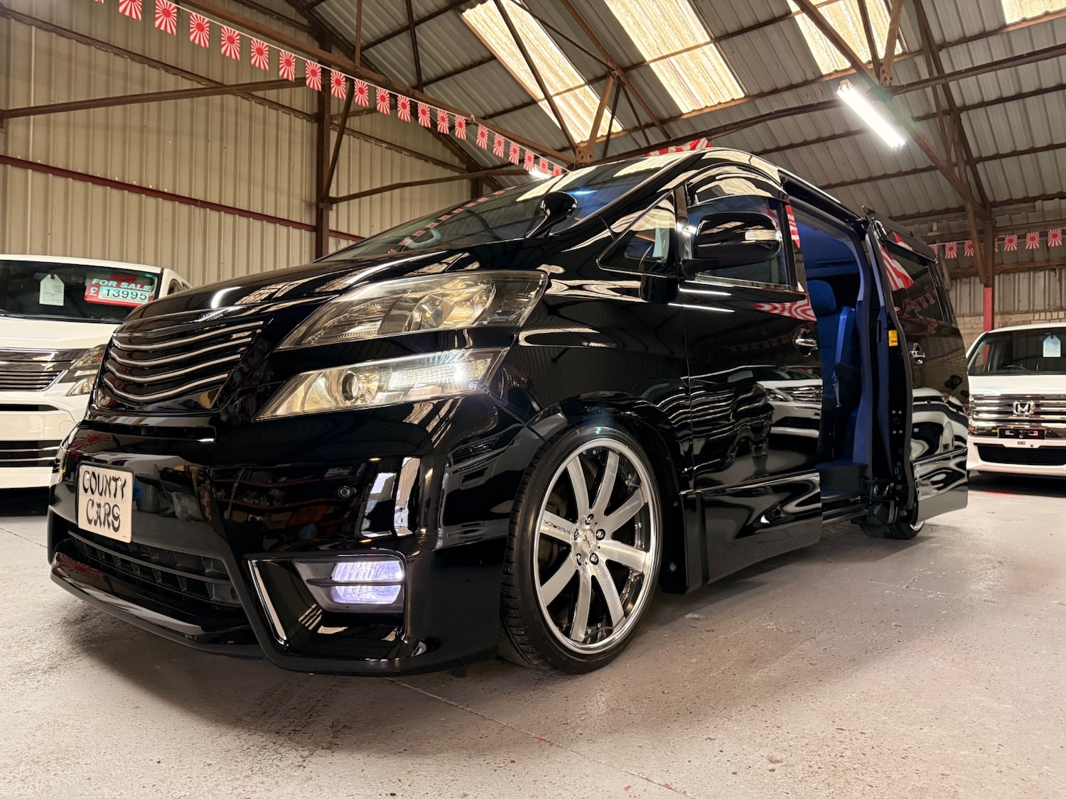 Used Toyota Vellfire 2010 for sale - 77264748: Photo 18