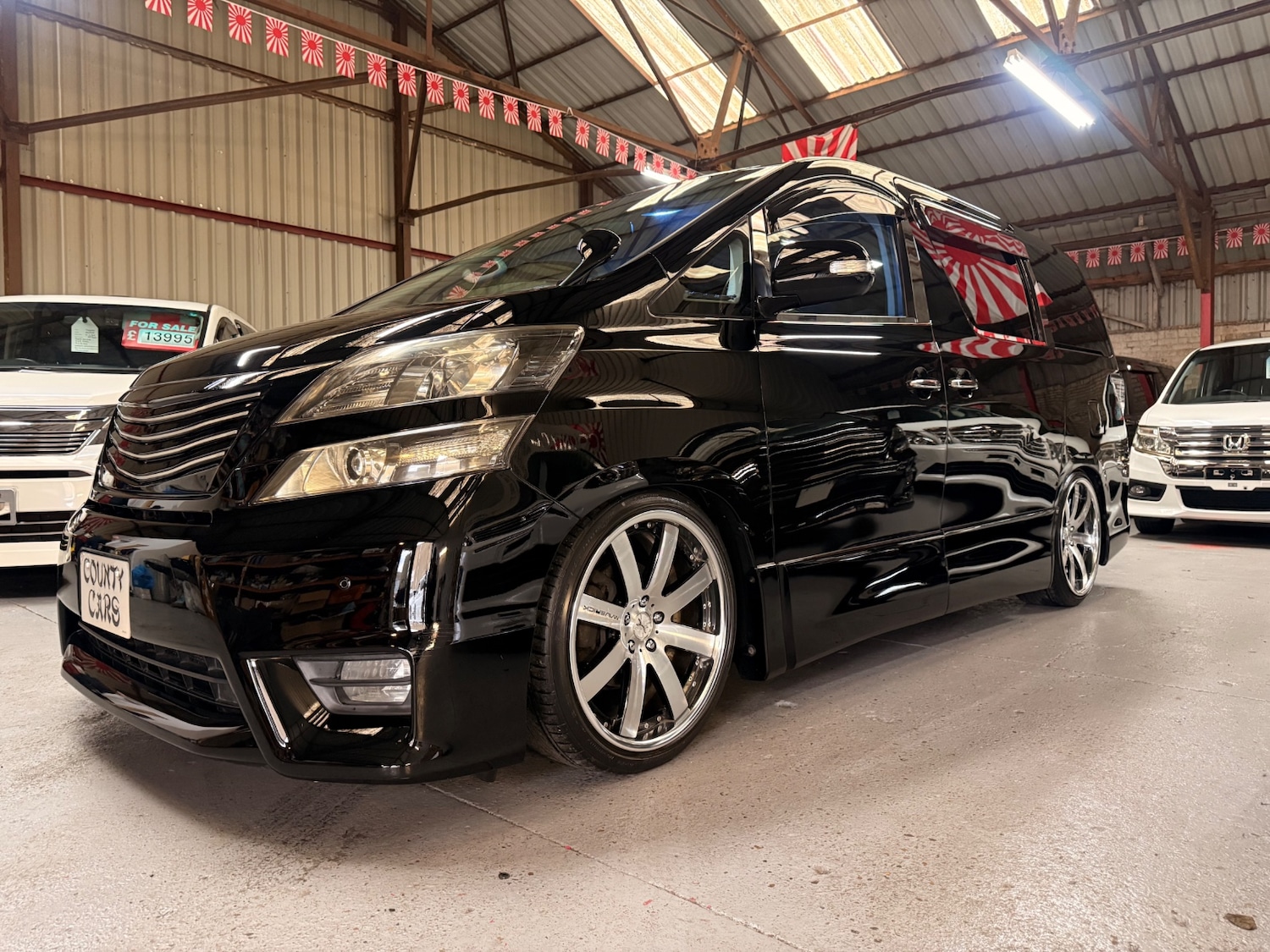 Used Toyota Vellfire 2010 for sale - 77264748: Photo 3