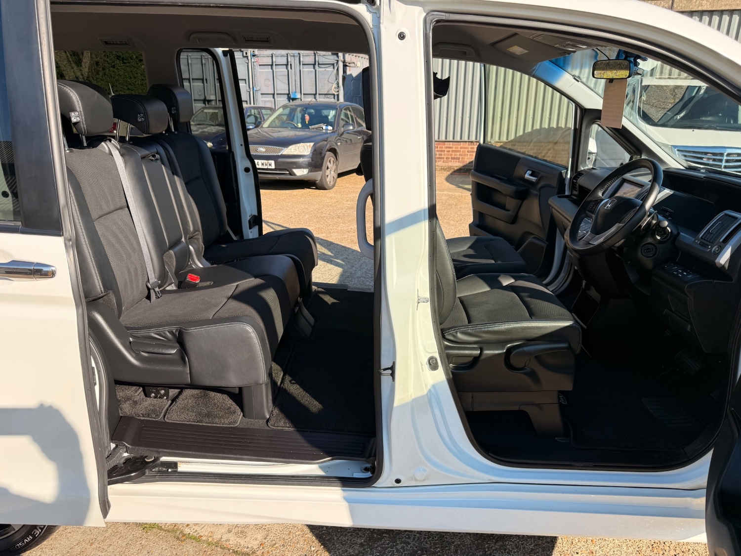 Used Honda Stepwagon 2012 for sale - 77938631: Photo 14