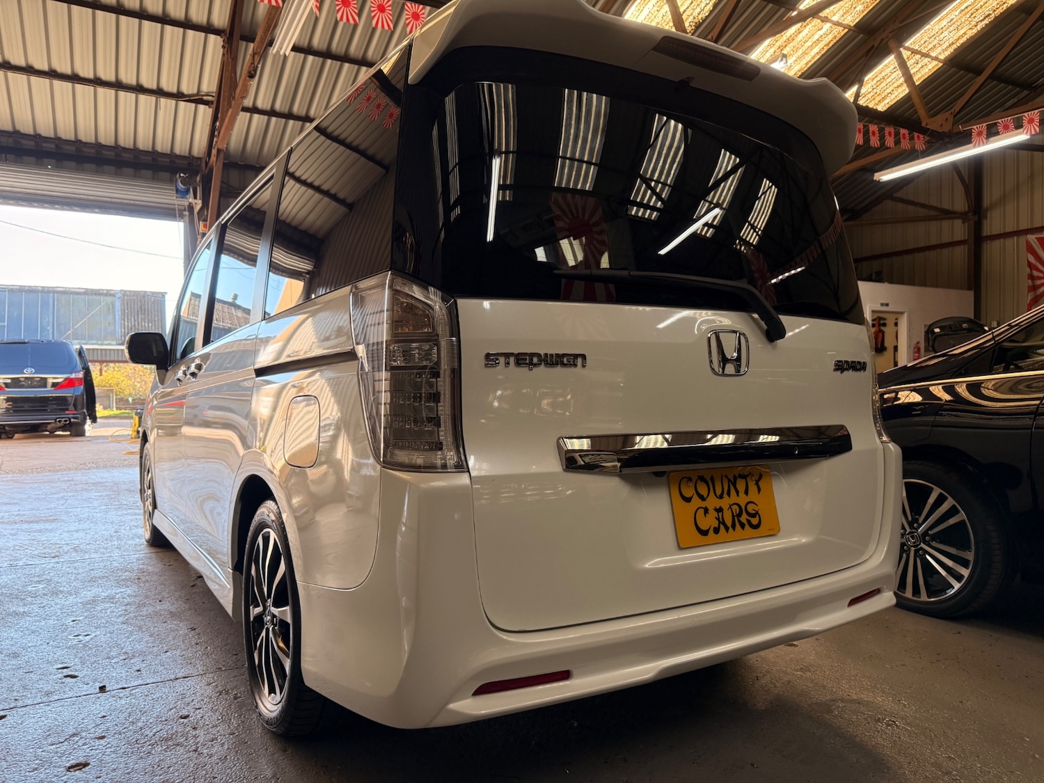 Used Honda Stepwagon 2012 for sale - 77938631: Photo 5