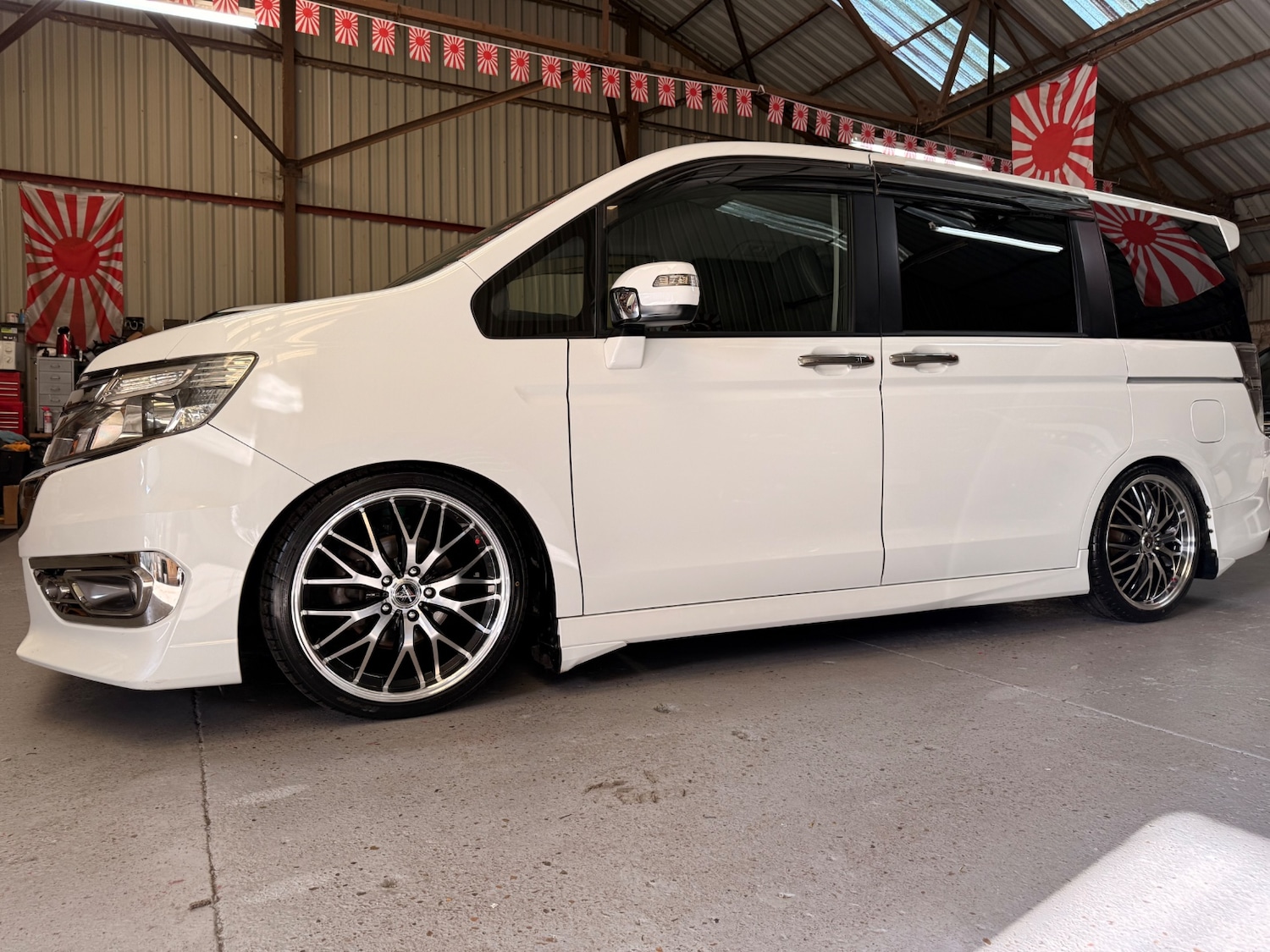 Used Honda Stepwagon 2013 for sale - 77438581: Photo 11