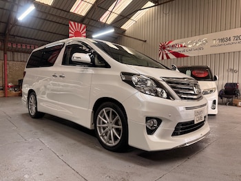 Used Toyota Vellfire 2014 for sale - 77201478: Photo