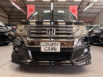 Used Honda Stepwagon 2013 for sale - 77656619: Photo