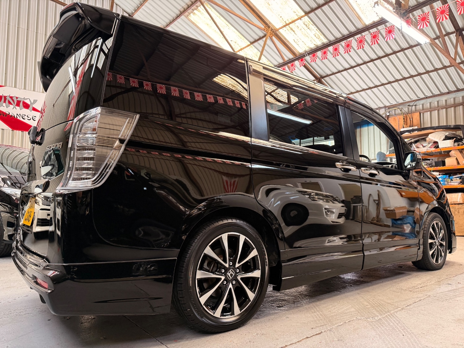 Used Honda Stepwagon 2013 for sale - 77656619: Photo 7