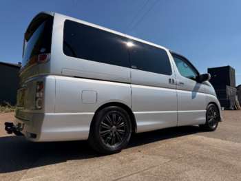 Used Nissan Elgrand 2007 for sale - 74621648: Photo