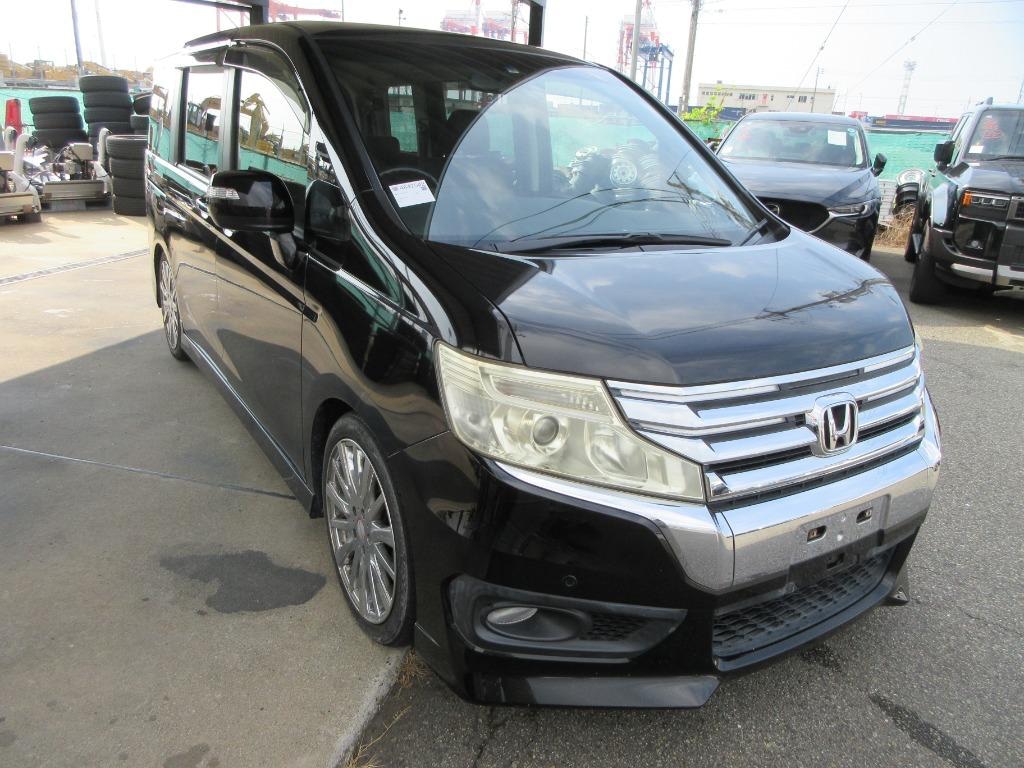 Used Honda Stepwagon 2013 for sale - 76098725: Photo 2