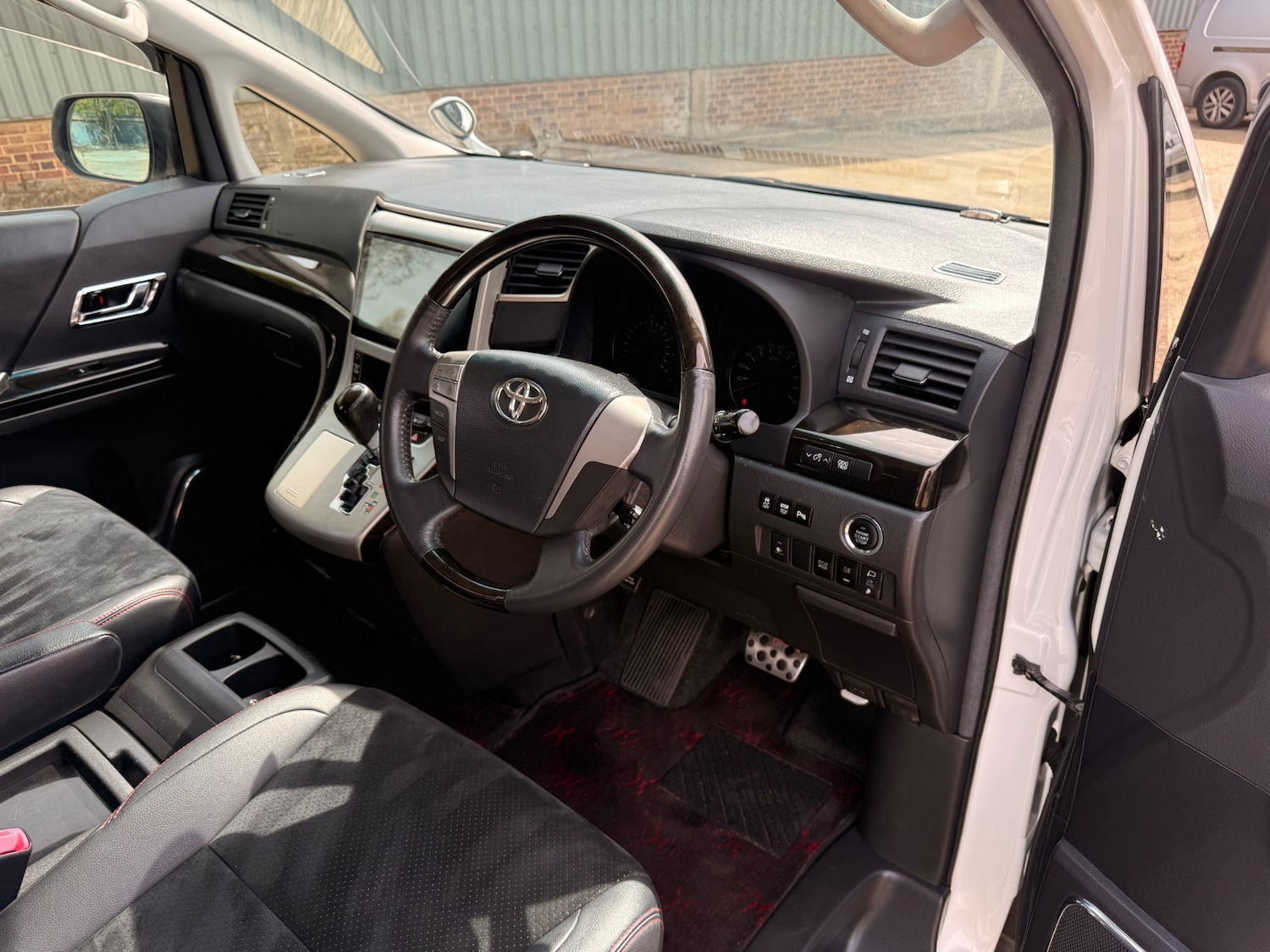 Used Toyota Vellfire 2012 for sale - 78183486: Photo 11