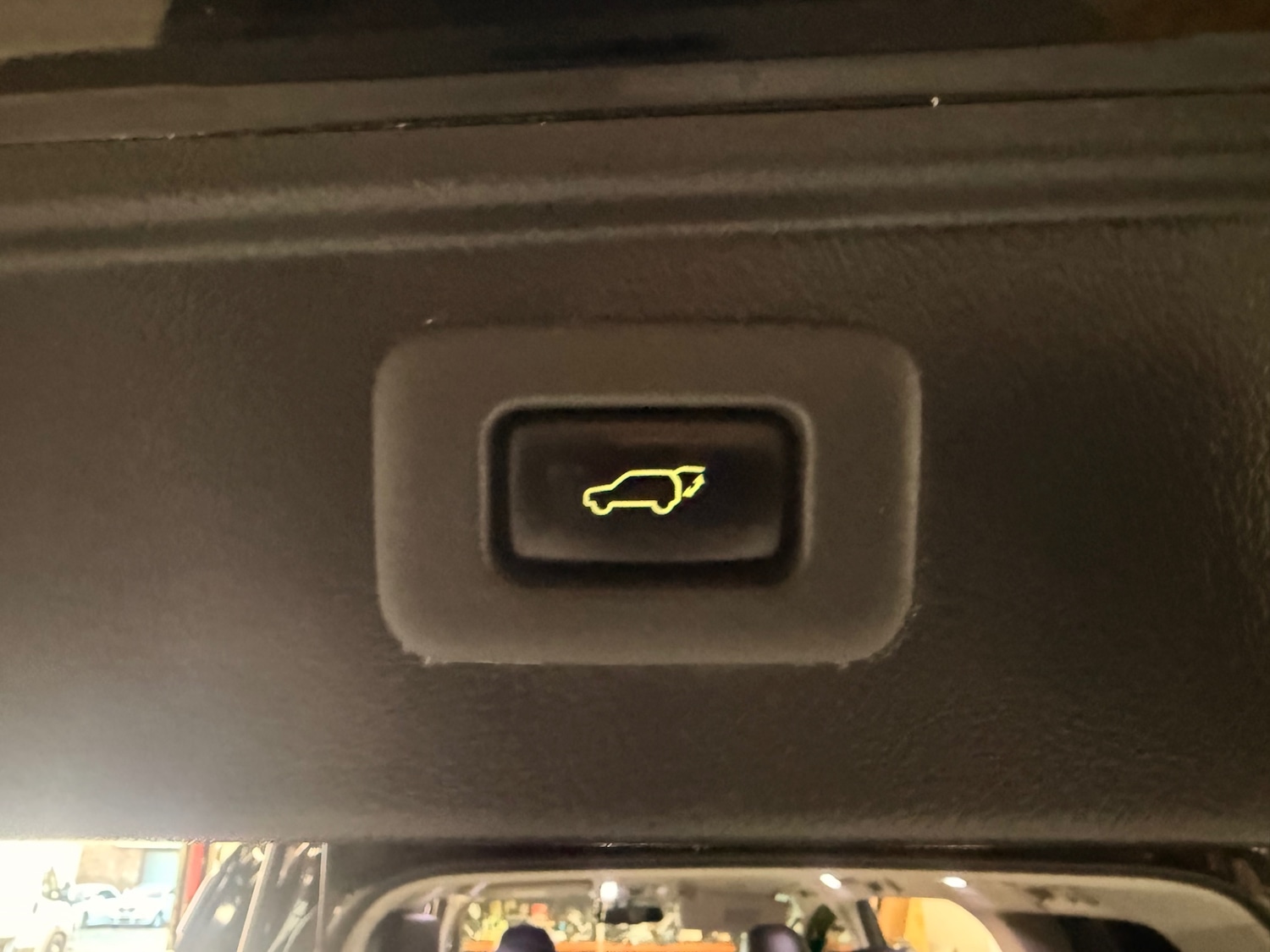 Used Toyota Vellfire 2013 for sale - 77201718: Photo 36