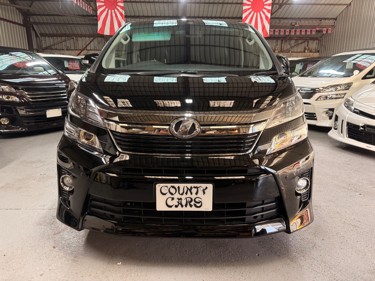 Used Toyota Vellfire 2013 for sale - 77201718: Photo 4