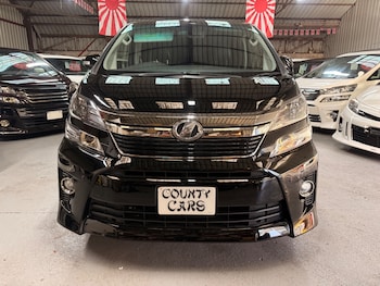 Used Toyota Vellfire 2013 for sale - 77201718: Photo
