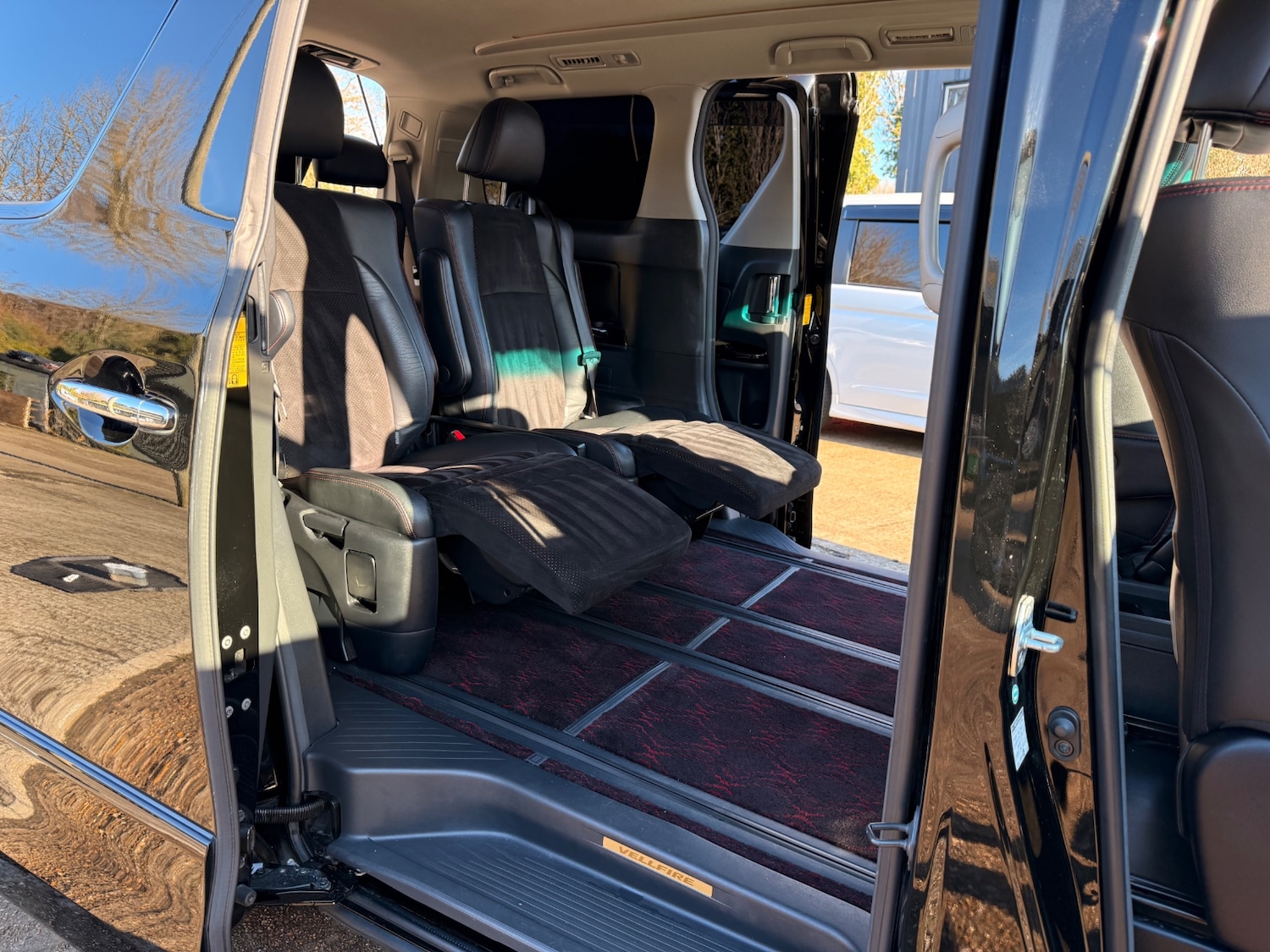 Used Toyota Vellfire 2013 for sale - 77201718: Photo 63