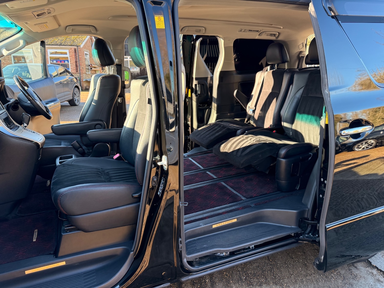 Used Toyota Vellfire 2013 for sale - 77201718: Photo 64