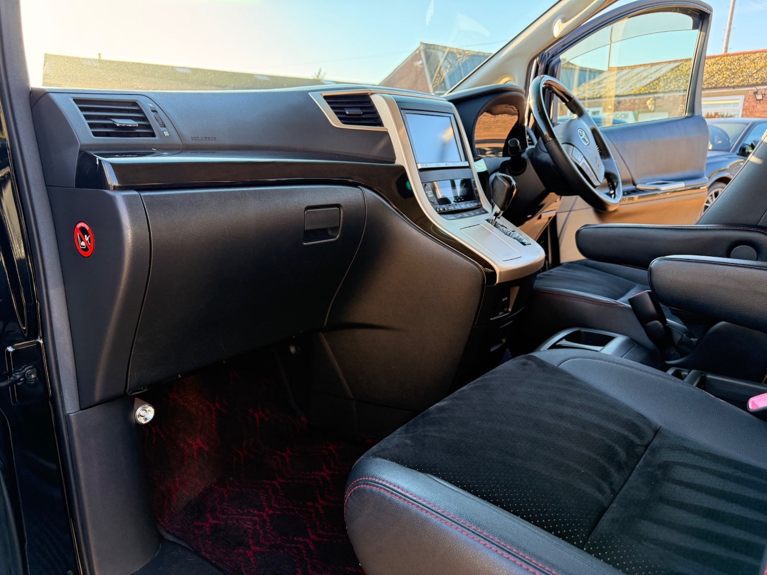 Used Toyota Vellfire 2013 for sale - 77201718: Photo 66