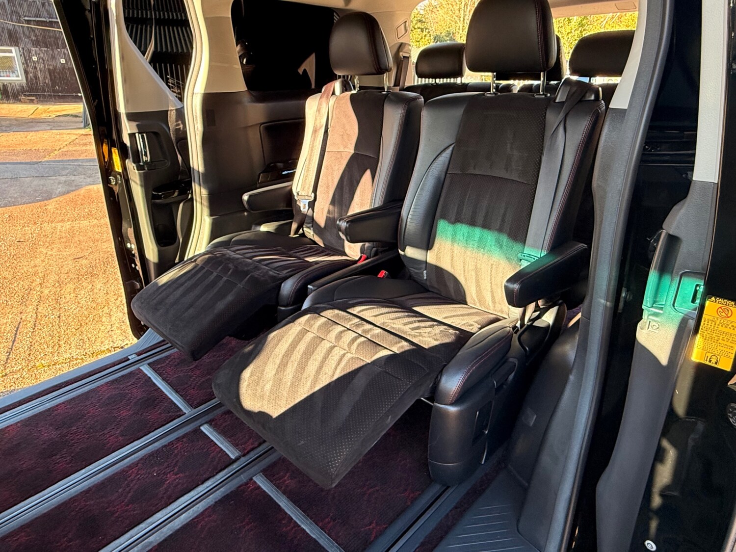 Used Toyota Vellfire 2013 for sale - 77201718: Photo 69