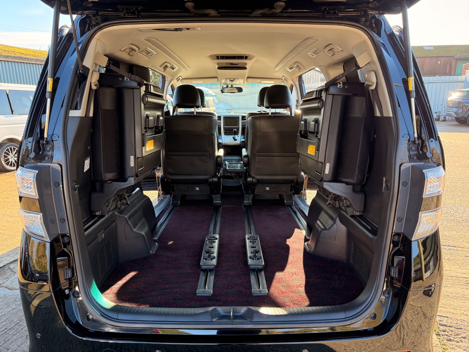 Used Toyota Vellfire 2013 for sale - 77201718: Photo 81