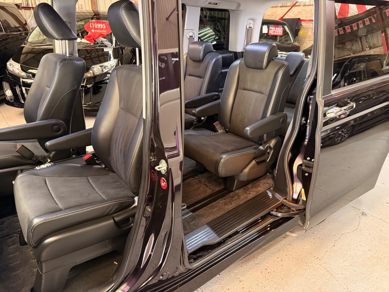 Used Honda Stepwagon 2013 for sale - 77954488: Photo 17