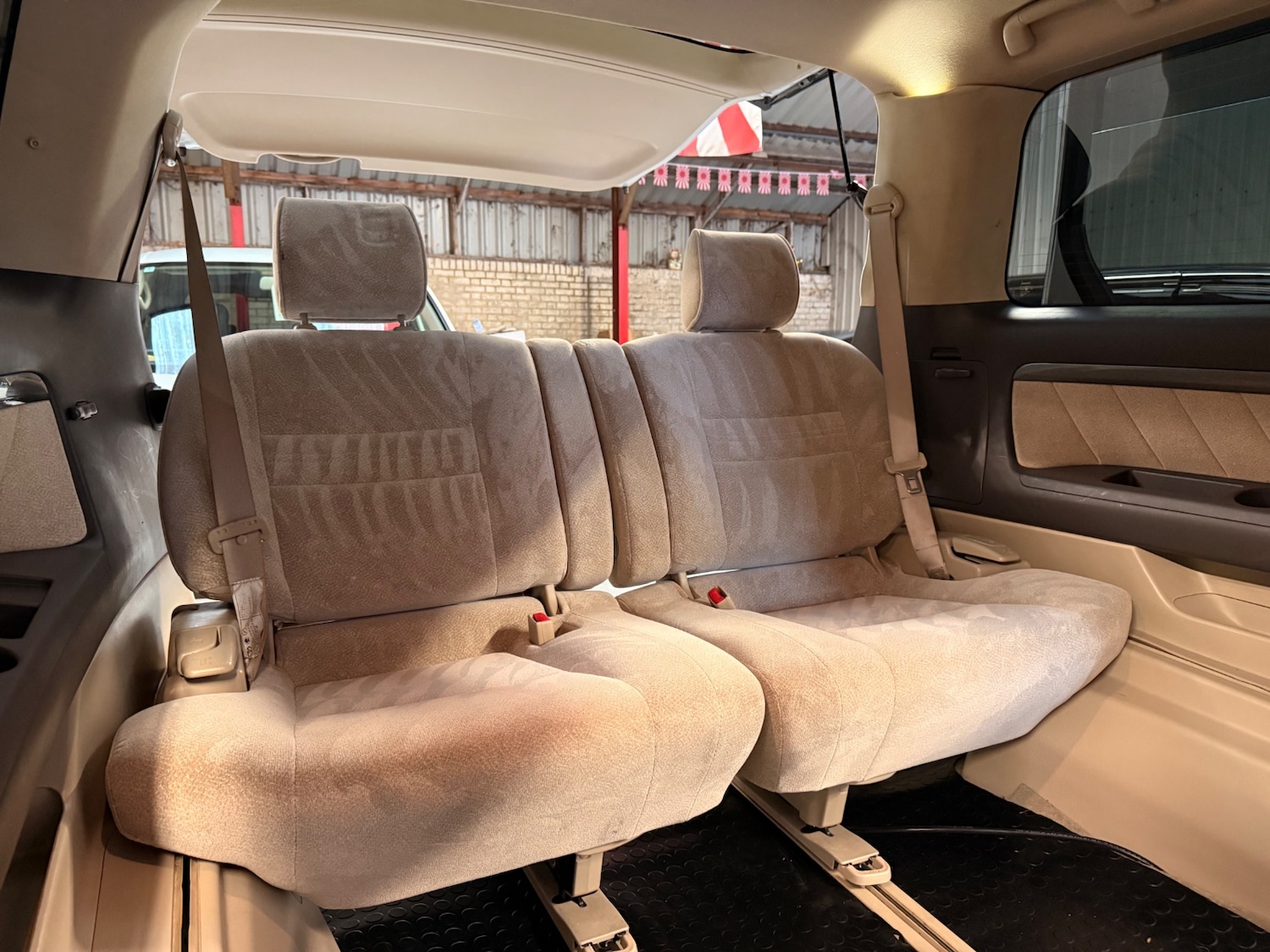 Used Toyota Alphard 2005 for sale - 76534555: Photo 18