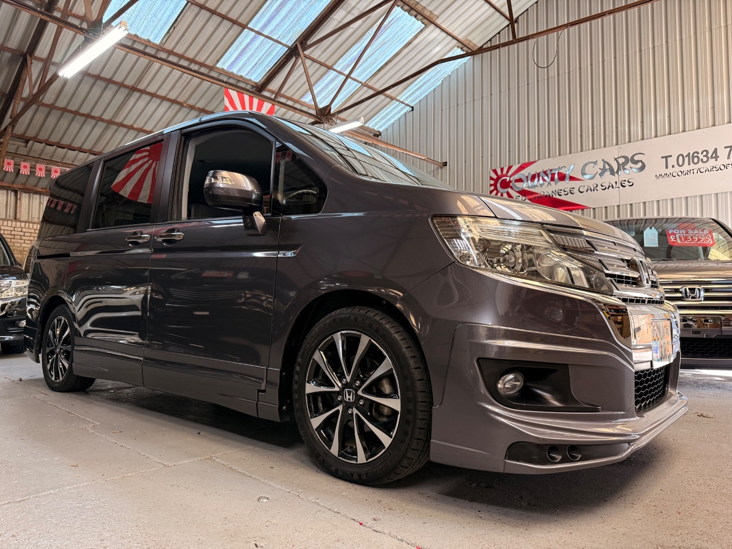 Used Honda Stepwagon 2014 for sale - 77438660: Photo 4