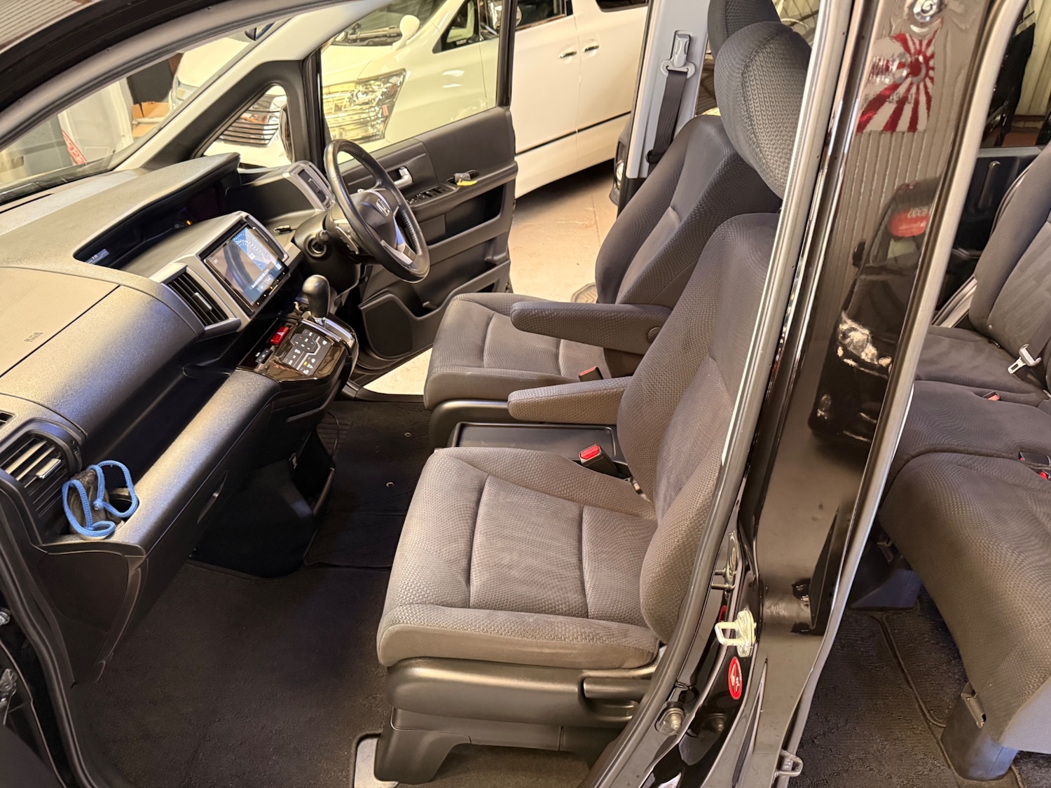 Used Honda Stepwagon 2013 for sale - 77767187: Photo 12