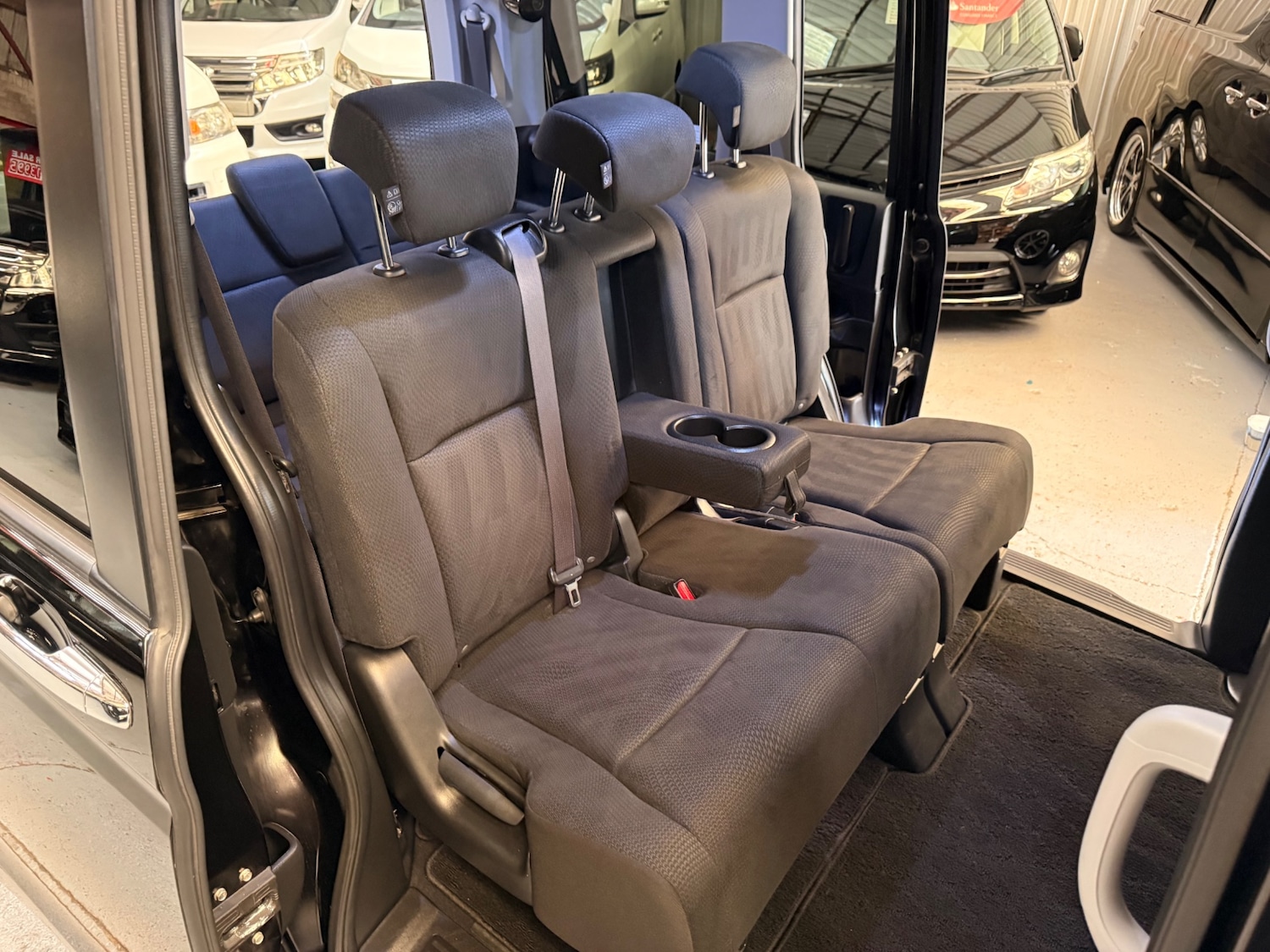 Used Honda Stepwagon 2013 for sale - 77767187: Photo 15