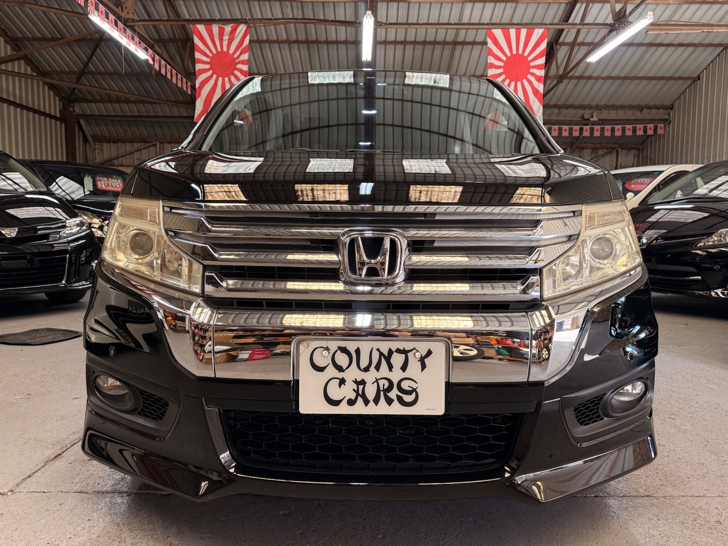 Used Honda Stepwagon 2013 for sale - 77767187: Photo 2