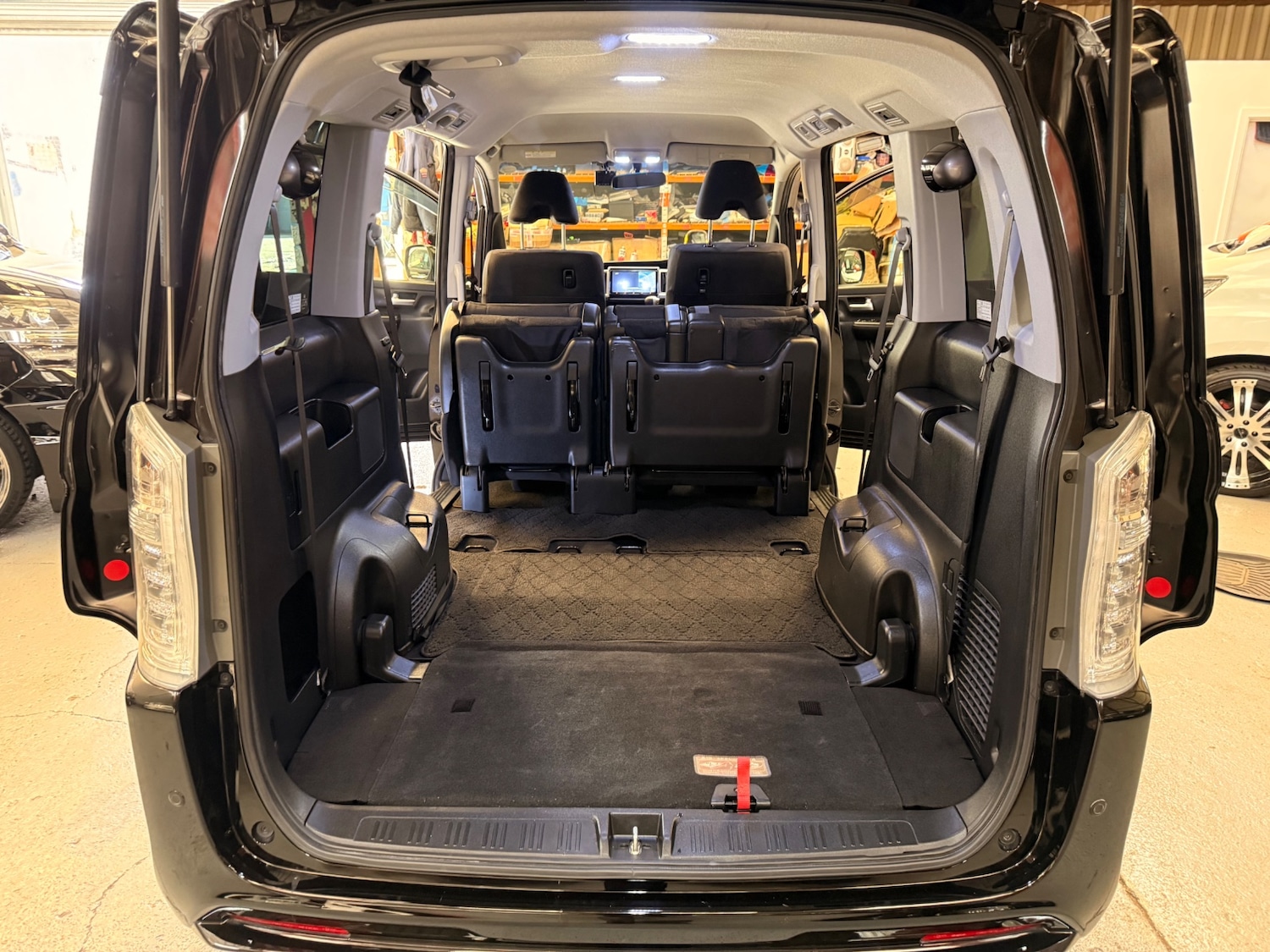 Used Honda Stepwagon 2013 for sale - 77767187: Photo 20