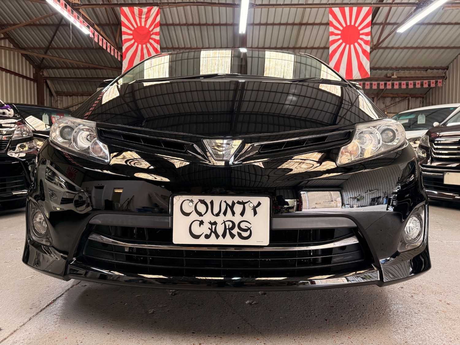 Used Toyota Estima 2010 for sale - 77622869: Photo 2